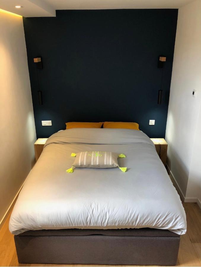 Appartement climatisé refait à neuf - VUE MER Saint-Tropez - Piscine- 50m plage Gassin Exterior foto